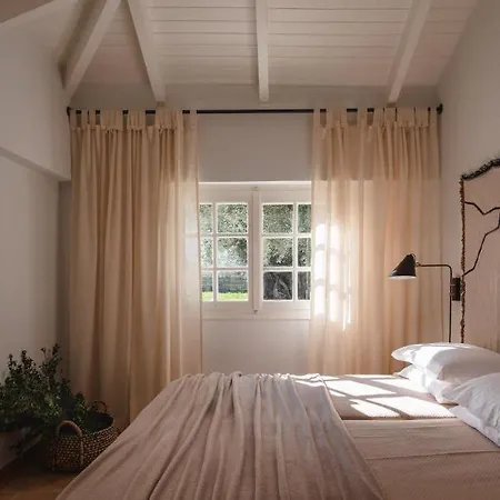 Pervoli Farmhouse Tatil Evi Romírion